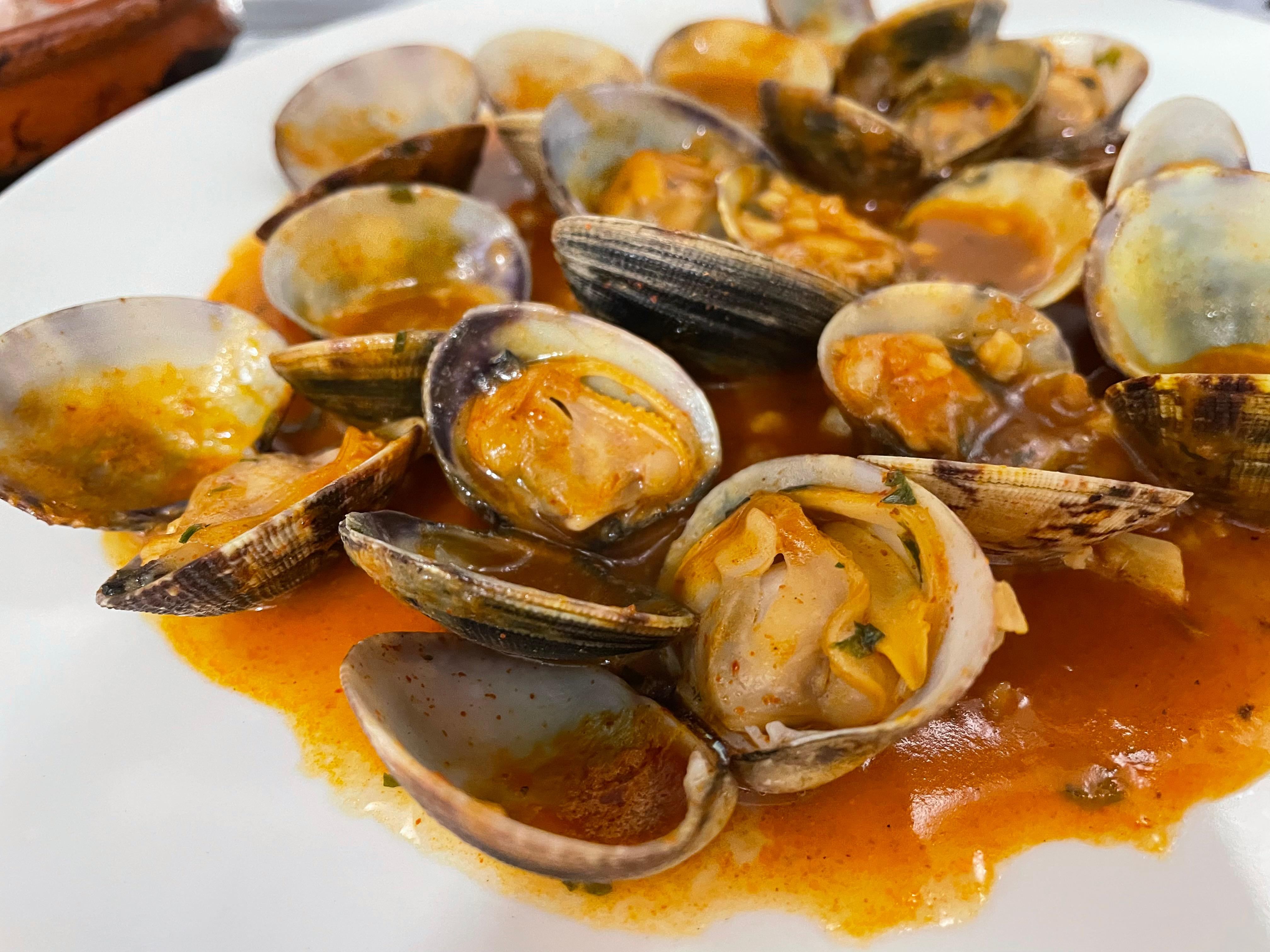 Almejas a la marinera